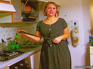Housewife Blowjob From Burnish apply 1950's!