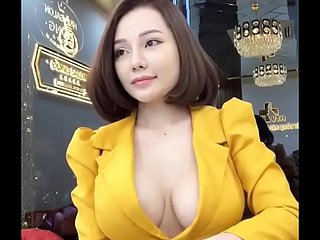 Sexy Vietnamese Cô ấy là ai?