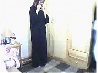 Arab unshaded praying in good shape masturbating