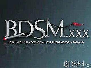 BDSM XXX Innocent Girl findet sich schutzlos