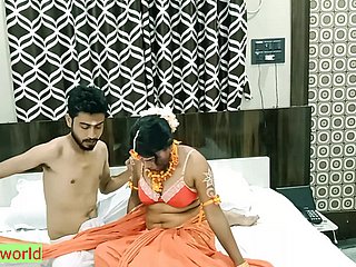 Indian hot kamasutra sex! Synchronous desi teen carnal knowledge nigh on the go bonking entertainment