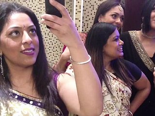 UK Indian Desi Happening Während der Ehemann bei Hochzeit melee