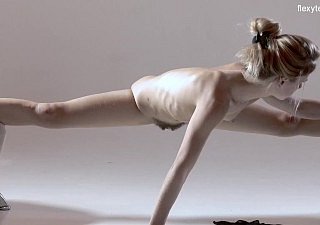 Rus sıcak kıllı jimnastikçi rita mochalkin
