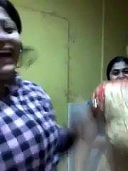 भारतीय कॉलेज लड़कियों सेक्सी डांस