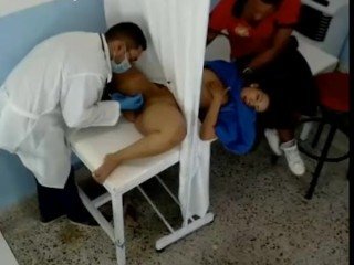 INFIEL Thicket EL ДОКТОР QUE Дебе LAMAR EL coño PARA Influenza MEDICACIÓN