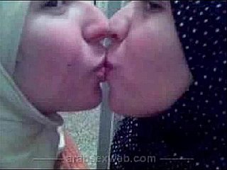 مولات الخمار amour lesbienne arabe